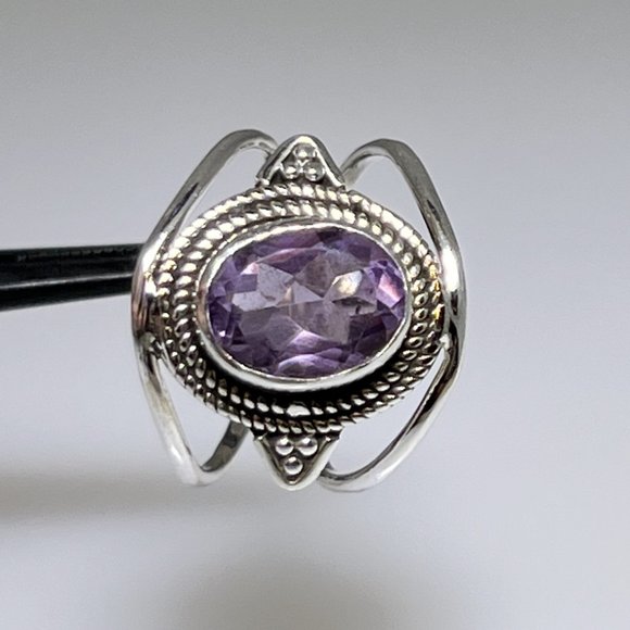 Sterling Silver ring set with natural faceted Amethyst gemstone, size: 6.25 NWOT - Picture 5 of 5